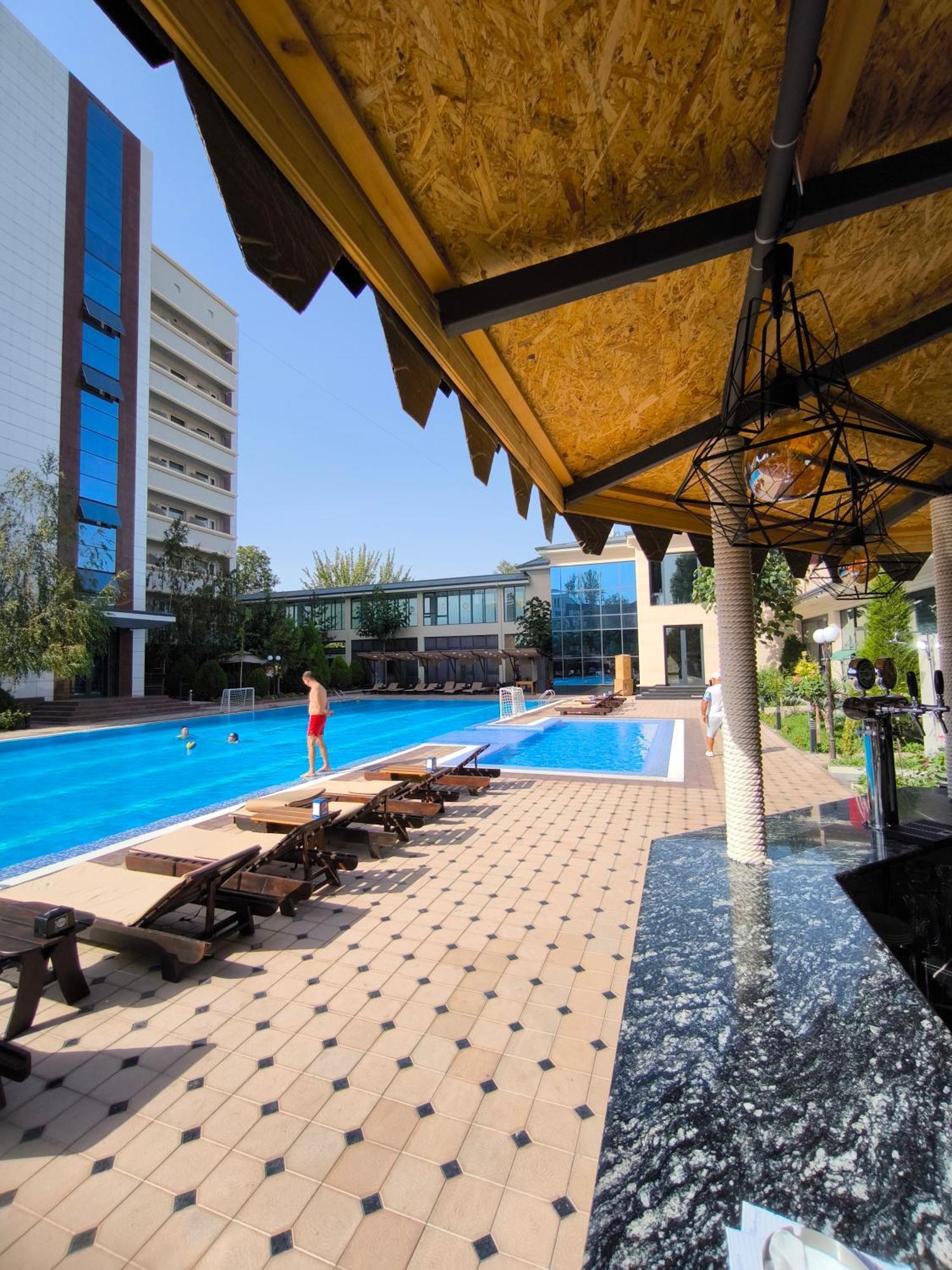 Ziyorat Luxury Hotel Ferganá Exterior foto